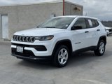 Used 2023 Jeep Compass Sport image 3
