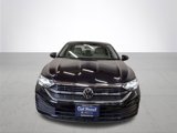 Certified 2024 Volkswagen Jetta SE image 3