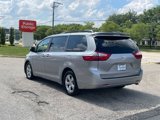 Used 2015 Toyota Sienna LE image 3