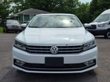 Used 2017 Volkswagen Passat 1.8T SEL Premium image 2