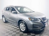Used 2018 Nissan Rogue SV image 3
