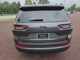Used 2023 Jeep Grand Cherokee L Laredo image 4