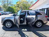 Used 2017 Kia Sorento AWD image 5
