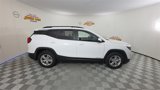 Used 2021 GMC Terrain SLE w/ Driver Convenience Package image 4