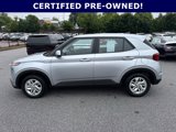 Certified 2022 Hyundai Venue SE image 4