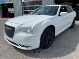 Used 2016 Chrysler 300 Limited w/ Driver Convenience Group image 3