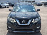 Used 2018 Nissan Rogue SV image 2