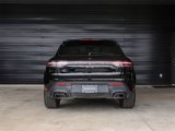 Certified 2025 Porsche Macan image 6