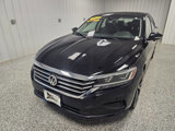 Used 2022 Volkswagen Passat 2.0T SE image 2