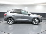 Used 2022 Ford Escape Titanium image 4