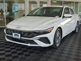 Used 2024 Hyundai Elantra SEL image 4