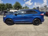Used 2022 Ford Edge SE w/ Black Appearance Package image 4