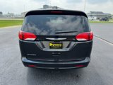 Used 2023 Chrysler Voyager LX image 4