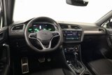 Used 2022 Volkswagen Tiguan SE R-Line image 2