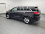 Used 2017 Kia Sorento LX image 3