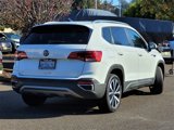 Used 2022 Volkswagen Taos SE image 4