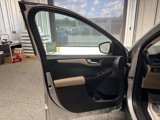 Used 2020 Ford Escape SE image 6