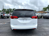 Used 2017 Chrysler Pacifica Limited image 4