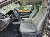 Used 2022 Toyota Camry SE image 4