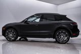 Certified 2024 Porsche Macan image 2