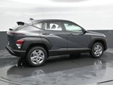 New 2025 Hyundai Kona SE image 2