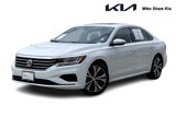 Used 2021 Volkswagen Passat 2.0T SE image 2