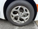 Certified 2023 Chrysler Pacifica Limited image 4