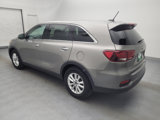 Used 2019 Kia Sorento LX image 3