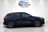 Used 2021 Ford Escape SE w/ SE Sport Appearance Package image 2