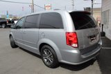 Used 2017 Dodge Grand Caravan SXT image 4