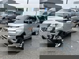 Used 2016 Ford Explorer XLT w/ Equipment Group 202A image 3