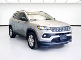 Used 2022 Jeep Compass Latitude image 3