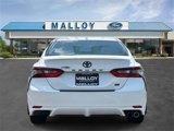 Used 2022 Toyota Camry SE image 3