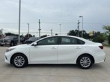 Used 2022 Kia Forte Sedan image 3