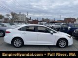 Used 2022 Toyota Corolla LE image 3