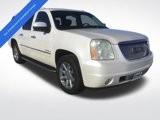 Used 2012 GMC Yukon XL Denali image 3