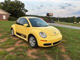 Used 2008 Volkswagen Beetle S image 3