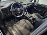 Used 2025 Porsche Macan image 5