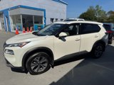 Used 2021 Nissan Rogue SV image 2