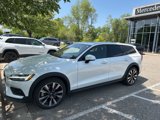 Used 2022 Volvo V60 T5 Cross Country w/ Advanced Package image 2