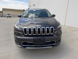 Used 2018 Jeep Cherokee Overland image 2