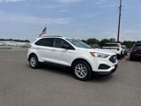Used 2021 Ford Edge SE image 3