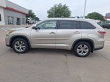Used 2015 Toyota Highlander XLE image 3