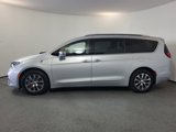 Used 2024 Chrysler Pacifica Pinnacle image 4