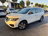 Used 2018 Nissan Pathfinder S image 2