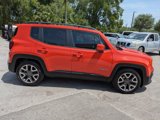 Used 2017 Jeep Renegade Latitude image 3