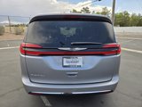 Used 2021 Chrysler Pacifica Touring-L image 6