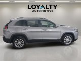 Used 2019 Jeep Cherokee Latitude w/ Popular Appearance Group image 6