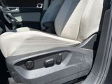 Used 2018 Volkswagen Tiguan SE w/ 3rd Row Seat Package image 4