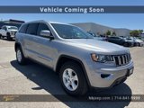 Used 2017 Jeep Grand Cherokee Laredo image 3